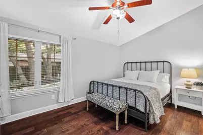 7601 Dallas Drive, Austin, TX 78729 - Photo 11