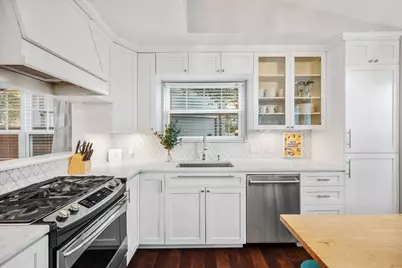 7601 Dallas Drive, Austin, TX 78729 - Photo 1