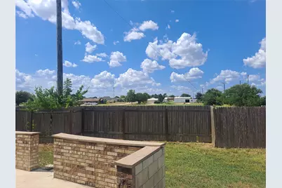 225 Rainey Drive, Jarrell, TX 76537 - Photo 3