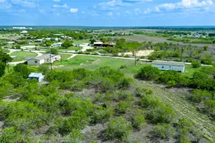 230 Sunkist Dr, Lockhart, TX 78644 - Photo 11