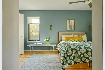 618 Denson Drive, Austin, TX 78752 - Photo 15