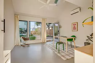 618 Denson Dr, Austin, TX 78752 - Photo 27