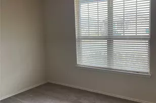 137 Onna St, Taylor, TX 76574 - Photo 9