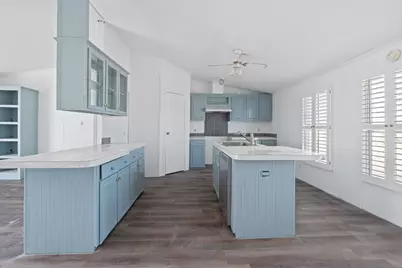 1177 County Road 402, Flatonia, TX 78941 - Photo 3