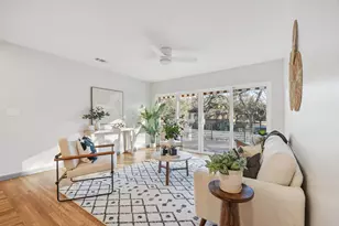 809 E 38th St, Austin, TX 78705 - Photo 1