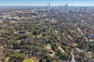 809 E 38th St, Austin, TX 78705 - Photo 15