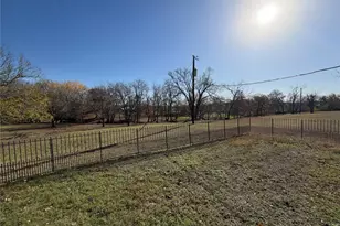 2035 Borchert Loop, Lockhart, TX 78644 - Photo 19