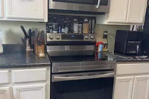1704 S Walnut St, Georgetown, TX 78626 - Photo 9