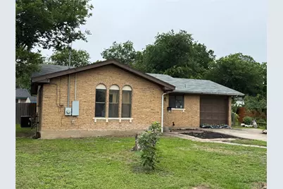 1704 S Walnut Street, Georgetown, TX 78626 - Photo 1