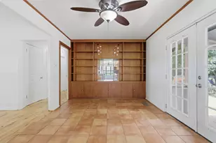 104 N Willis St, Lampasas, TX 76550 - Photo 9