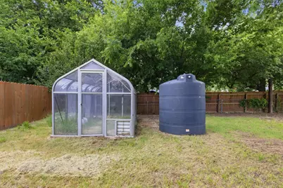 104 N Willis Street, Lampasas, TX 76550 - Photo 29