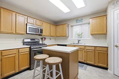 1108 Batavia Drive, Pflugerville, TX 78660 - Photo 7