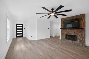 3911 Haleys Way, Round Rock, TX 78665 - Photo 5