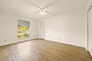 2402 Cottonwood Dr, Georgetown, TX 78628 - Photo 13