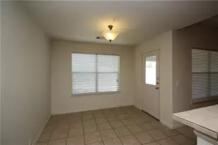 125 Camelia Pkwy, Kyle, TX 78640 - Photo 7