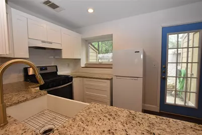 11404 Walnut Ridge Drive #17, Austin, TX 78753 - Photo 7