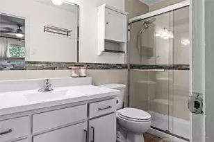 2303 East Side Dr, Austin, TX 78704 - Photo 15