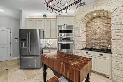 507 Champions Drive, Georgetown, TX 78628 - Photo 15