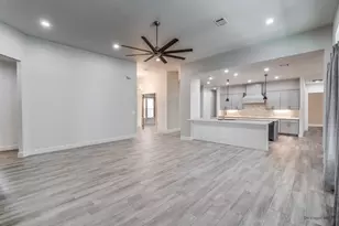 410 Woodland Oaks Trail, Buda, TX 78610 - Photo 9