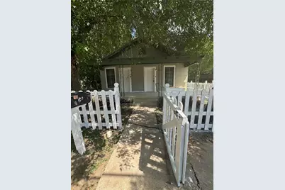 111 White Oak Street, Lockhart, TX 78644 - Photo 1