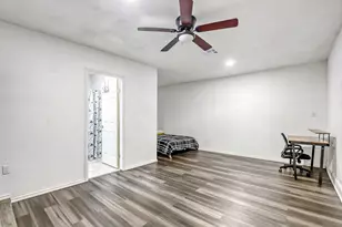 12808 Irongate Ave, Austin, TX 78727 - Photo 9