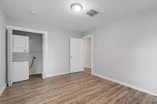 6301 Arnold Dr, Austin, TX 78723 - Photo 15