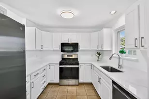 11507 Elk Park Cir, Austin, TX 78759 - Photo 13