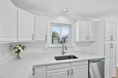 11507 Elk Park Circle, Austin, TX 78759 - Photo 19