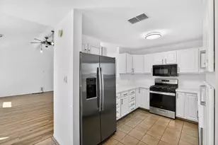 11507 Elk Park Cir, Austin, TX 78759 - Photo 15