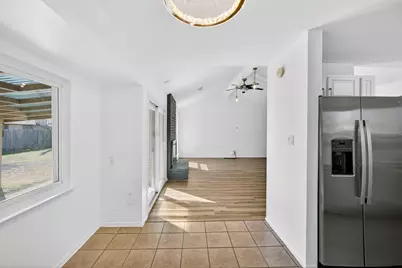 11507 Elk Park Circle Circle, Austin, TX 78759 - Photo 5