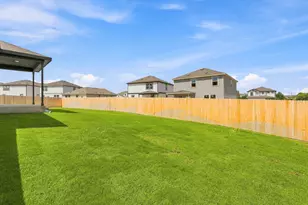 1020 The Duke Cv, Jarrell, TX 76537 - Photo 23