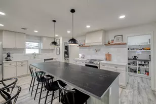 2117 Gaston Pl Dr, Austin, TX 78723 - Photo 9