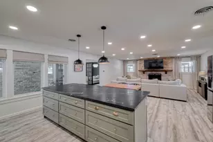 2117 Gaston Pl Dr, Austin, TX 78723 - Photo 11