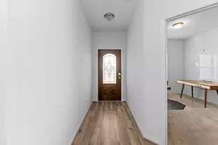 216 Blue Hibiscus Dr, Liberty Hill, TX 78642 - Photo 3