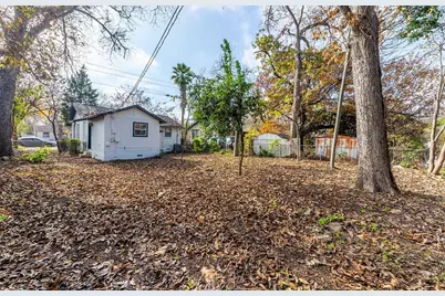 1614 Holly Street, Austin, TX 78702 - Photo 3