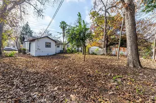 1614 Holly St, Austin, TX 78702 - Photo 3