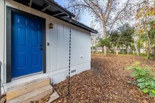 1614 Holly St, Austin, TX 78702 - Photo 5