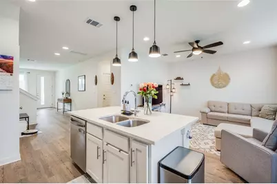 5160 N A W Grimes Boulevard #124(7), Round Rock, TX 78665 - Photo 5