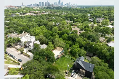 1113 W 31 Street, Austin, TX 78705 - Photo 1