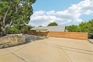 8104 Bronco Ln, Lago Vista, TX 78645 - Photo 5