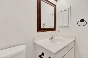 1202 Thorpe Ln, San Marcos, TX 78666 - Photo 9