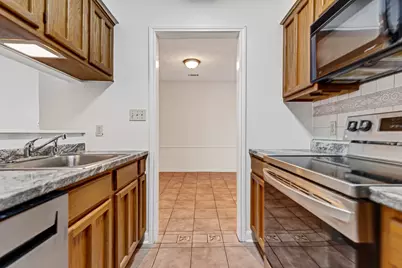 1202 Thorpe Lane #208, San Marcos, TX 78666 - Photo 5