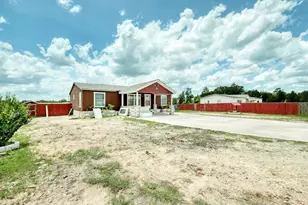 181 Pasadera Dr, Elgin, TX 78621 - Photo 7