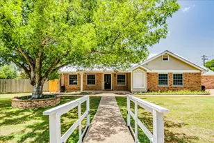 301 Verbena Dr, Kyle, TX 78640 - Photo 7