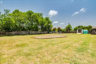 301 Verbena Dr, Kyle, TX 78640 - Photo 35