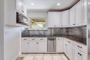 301 Verbena Dr, Kyle, TX 78640 - Photo 17