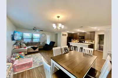 110 W Point Way, Elgin, TX 78621 - Photo 5