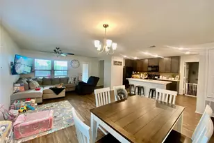 110 W Point Way, Elgin, TX 78621 - Photo 5