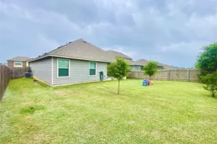 110 W Point Way, Elgin, TX 78621 - Photo 17