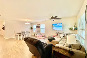 110 W Point Way, Elgin, TX 78621 - Photo 3